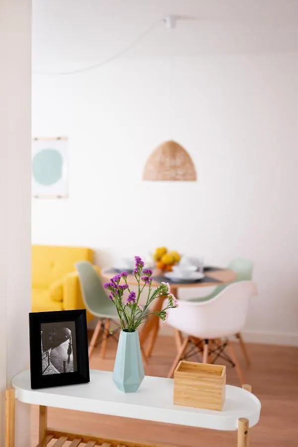 Monsanto Hill House - No. 565 R/C E Apartment Lisbon